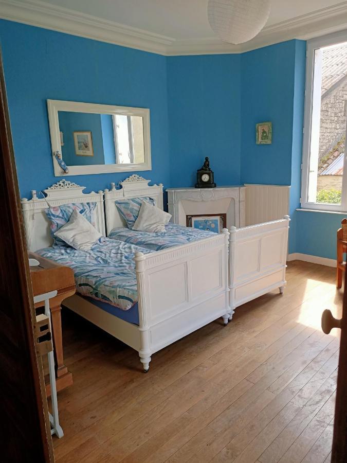 Hotel L'Angelique à Bouillé-Courdault Extérieur photo